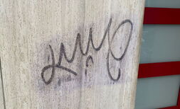 Graffitti%20Wand%20vorher